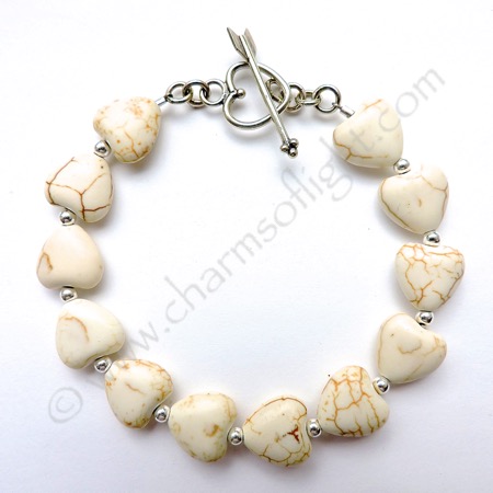 Howlite Hearts Bracelet